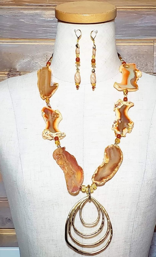 Agate necklace